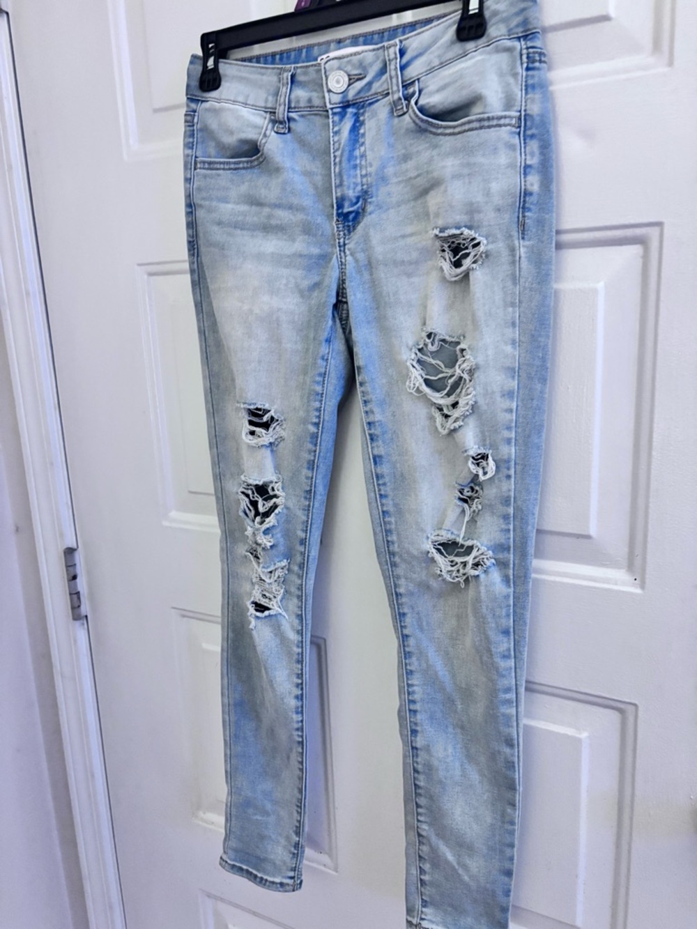 SO Light Blue Low Rise Distressed Skinny Jeggings